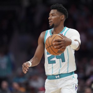 百家乐平台-稳定输出填满数据栏！米勒12中5拿到19分3板2助1断1帽