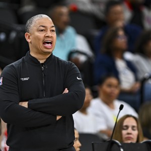 百家乐官网-泰伦·卢：我们现在的小个阵容效果不够好 我告诉队员 这责任在我