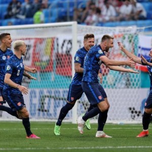 百家乐集团-主帅完胜+关键球员完胜 斯洛伐克梦想“第3个奇迹”