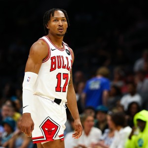 Exhibit 10&amp;训练营21人满员！ 热火官宣连签4人 贾米尔-杨在列